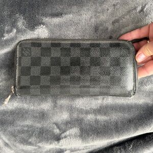 Louis Vuitton Damier Black Zip-Around Wallet Organizer
